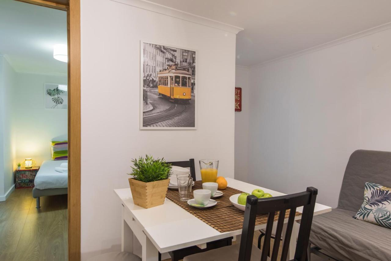 Alfama Typical Beco Dos Ramos Appartement Lissabon Buitenkant foto