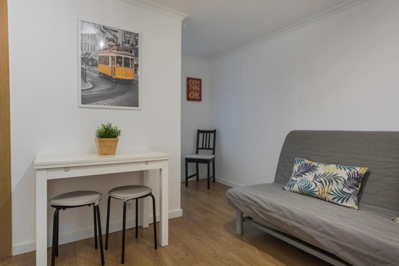 Alfama Typical Beco Dos Ramos Appartement Lissabon Buitenkant foto